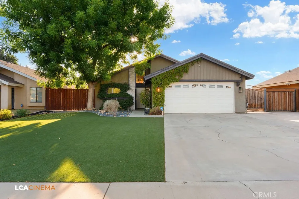3813 Rockcastle Bakersfield, CA 93309