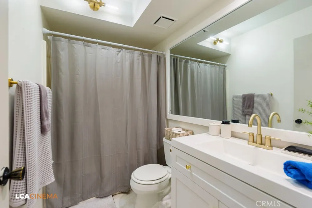 3813 Rockcastle Bakersfield, CA 93309