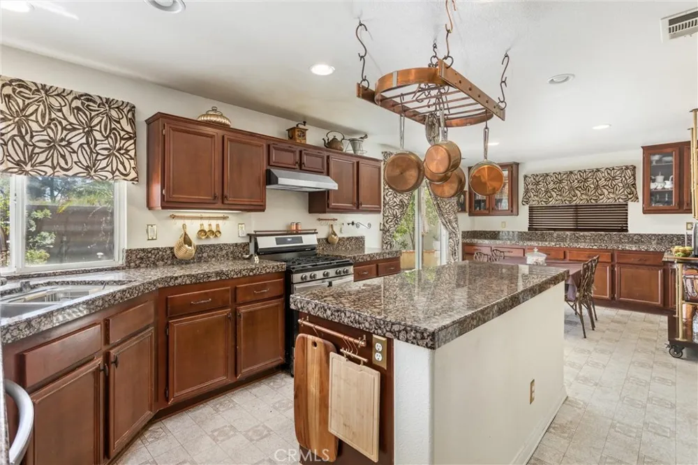 1665 Jade Moon Lane Beaumont, CA 92223