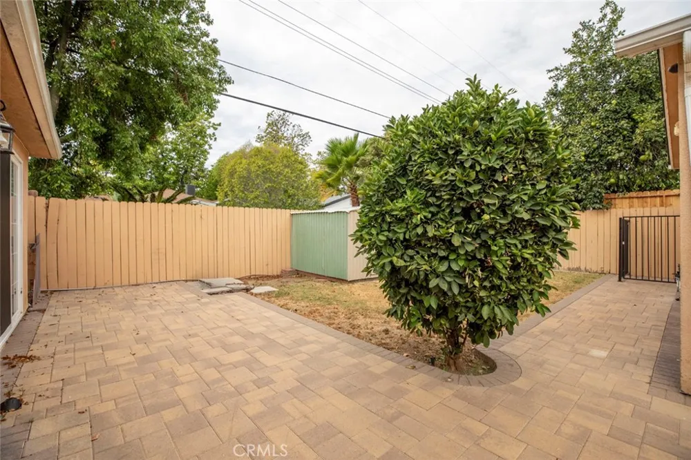 6861 Yarmouth Reseda, CA 91335