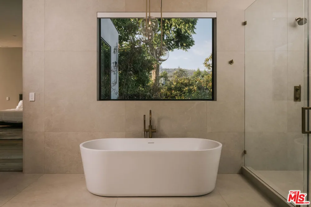 738 Harper Avenue Los Angeles, CA 90046