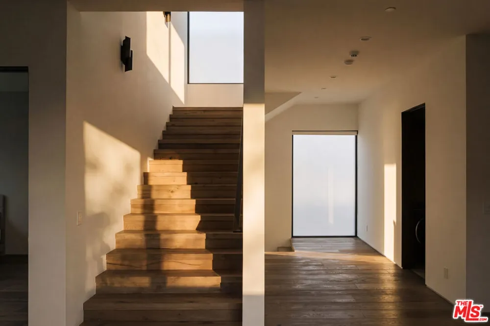 738 Harper Avenue Los Angeles, CA 90046
