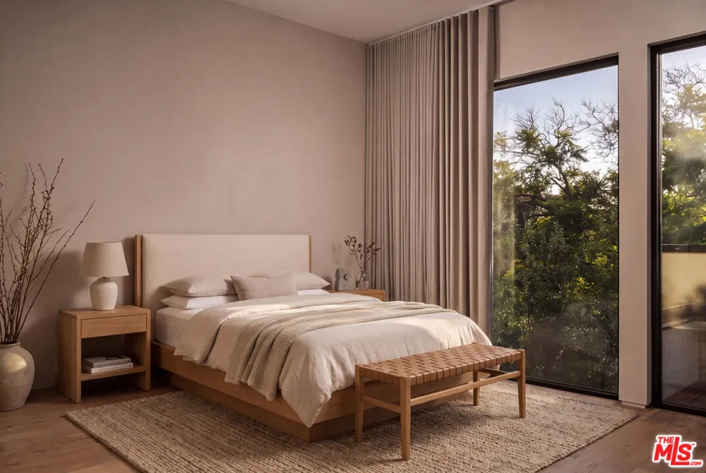 738 Harper Avenue Los Angeles, CA 90046