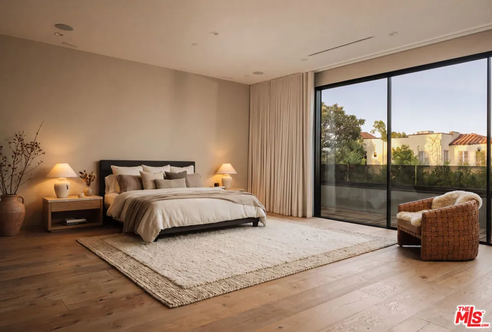 738 Harper Avenue Los Angeles, CA 90046