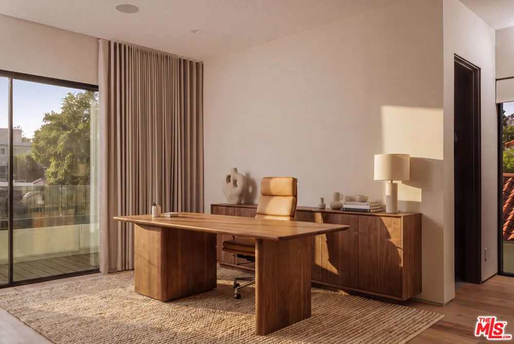 738 Harper Avenue Los Angeles, CA 90046