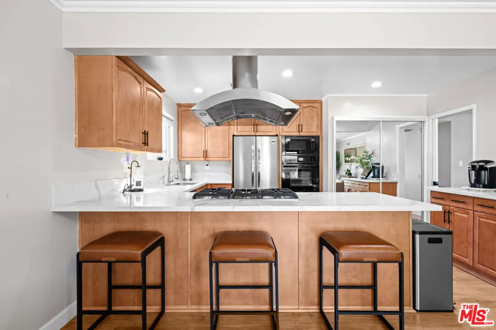 1293 E Bankers Drive Carson, CA 90746