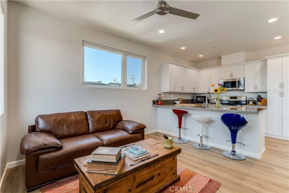 2430 Main Morro Bay, CA 93442