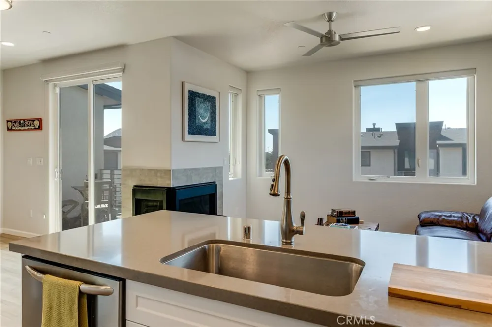 2430 Main Morro Bay, CA 93442
