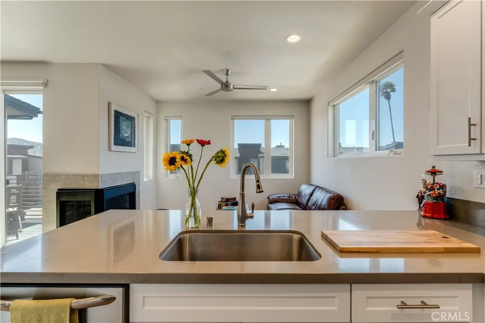 2430 Main Morro Bay, CA 93442