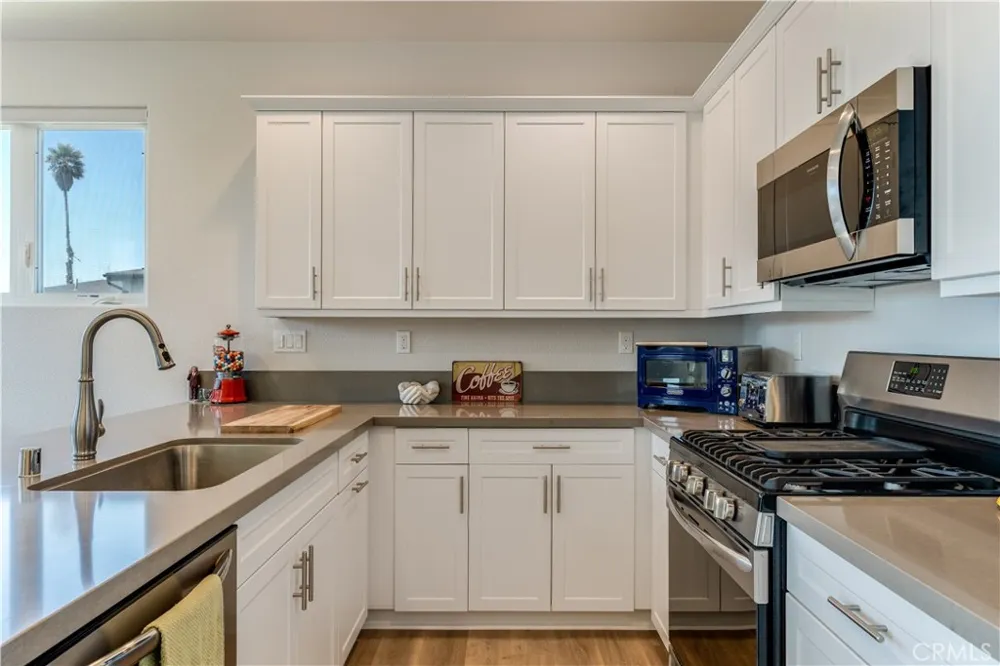 2430 Main Morro Bay, CA 93442