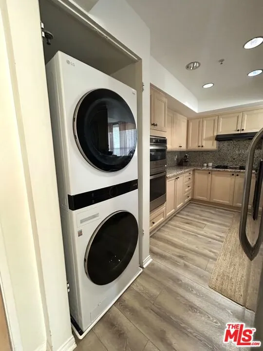 11099 Ophir Drive #305 Los Angeles, CA 90024