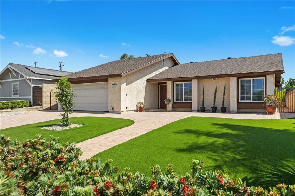 812 De Jur Street Brea, CA 92821