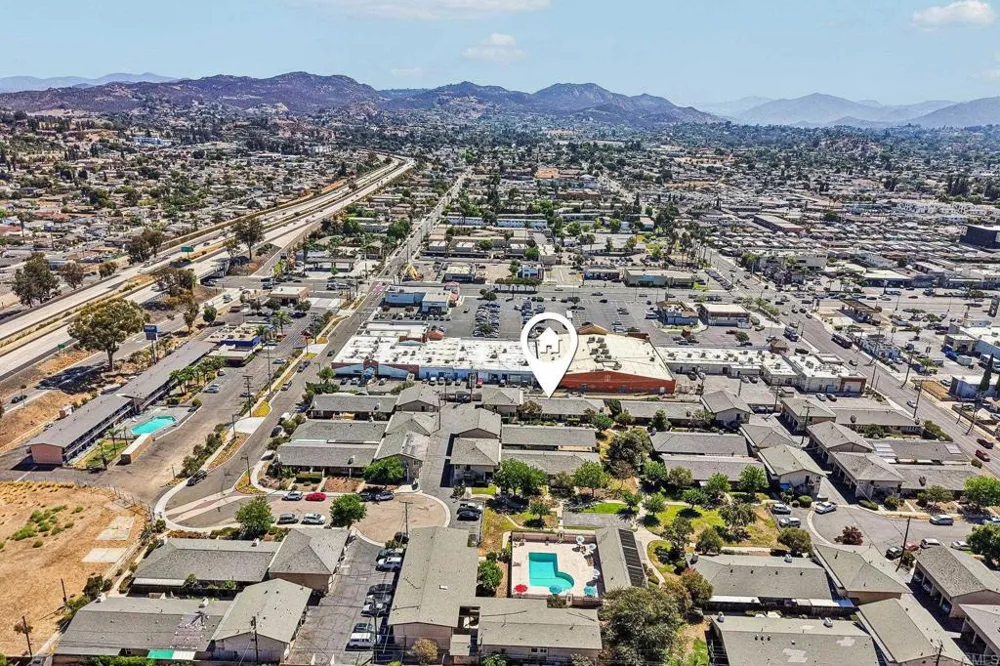 559 Oakdale Lane #C El Cajon, CA 92021