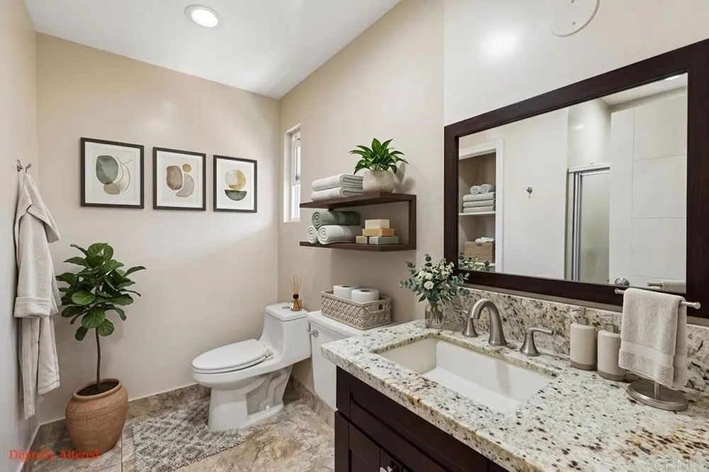 559 Oakdale Lane #C El Cajon, CA 92021