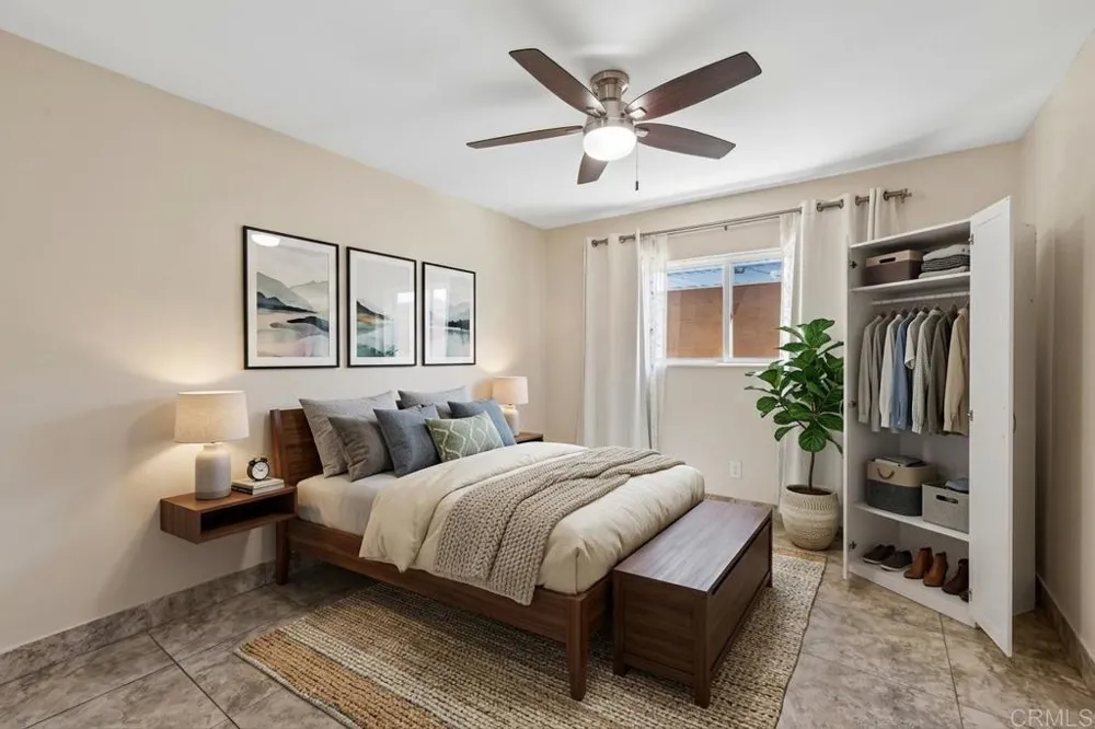 559 Oakdale Lane #C El Cajon, CA 92021