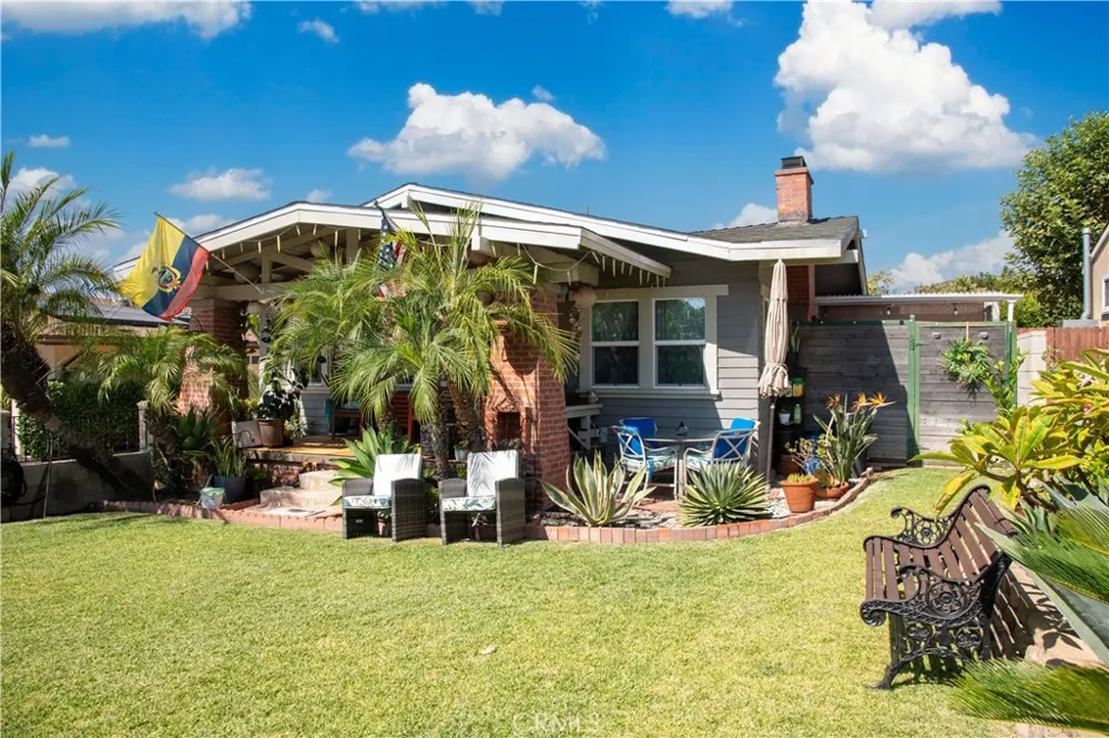 1717 Phillips Way Highland Park, CA 90042