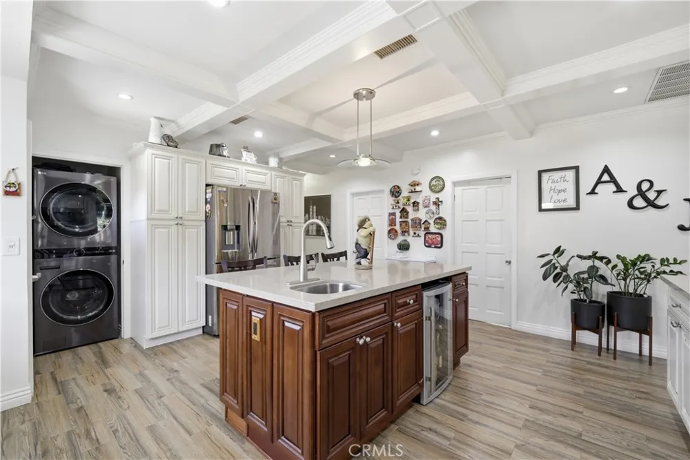 1717 Phillips Way Highland Park, CA 90042