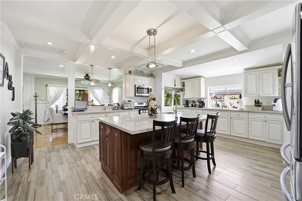 1717 Phillips Way Highland Park, CA 90042