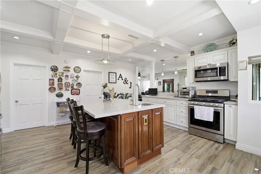 1717 Phillips Way Highland Park, CA 90042