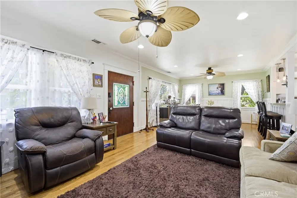 1717 Phillips Way Highland Park, CA 90042
