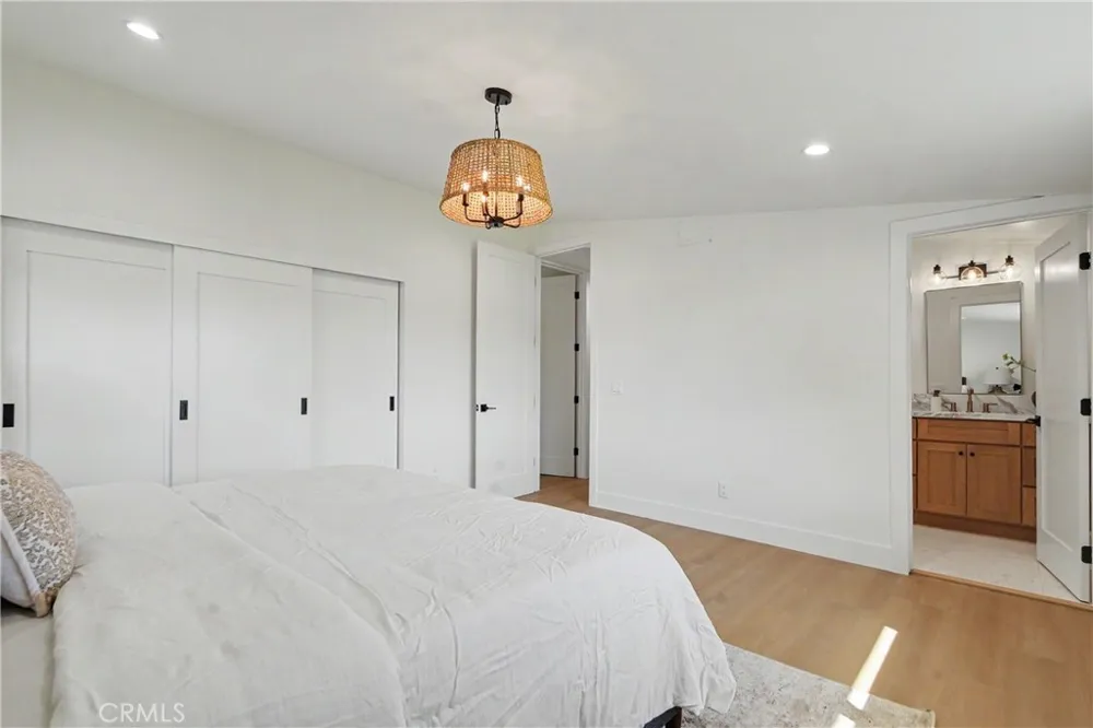 2425 Bowdoin Costa Mesa, CA 92626