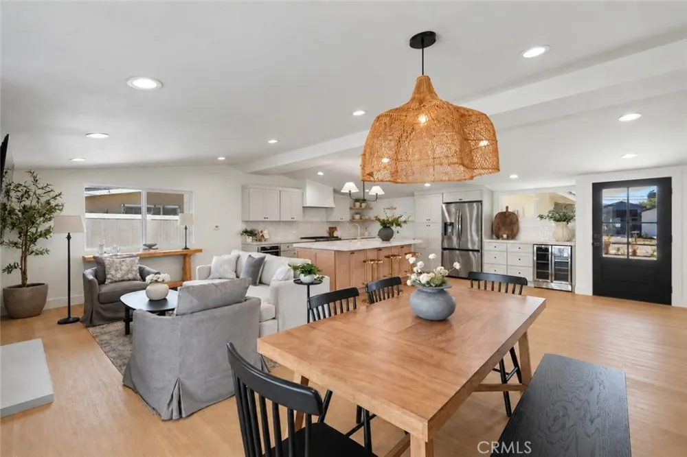 2425 Bowdoin Costa Mesa, CA 92626