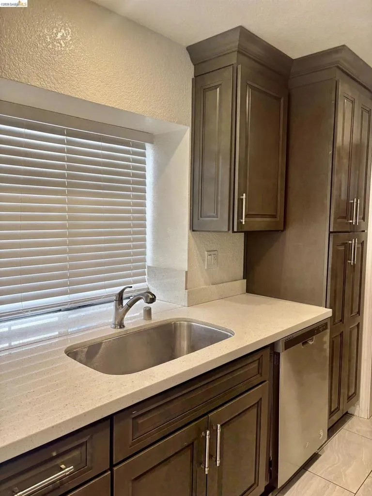 3232 Islewood Ct Antioch, CA 94531