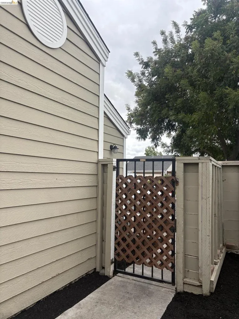 3232 Islewood Ct Antioch, CA 94531