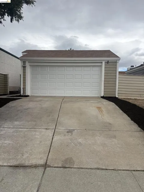3232 Islewood Ct