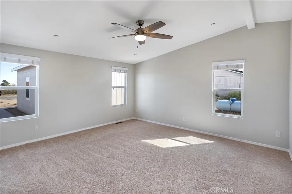 3614 Surrey Avenue Yucca Valley, CA 92284