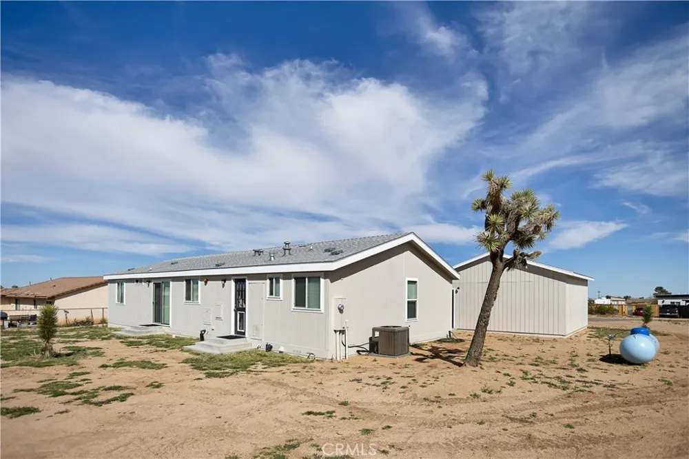 3614 Surrey Avenue Yucca Valley, CA 92284