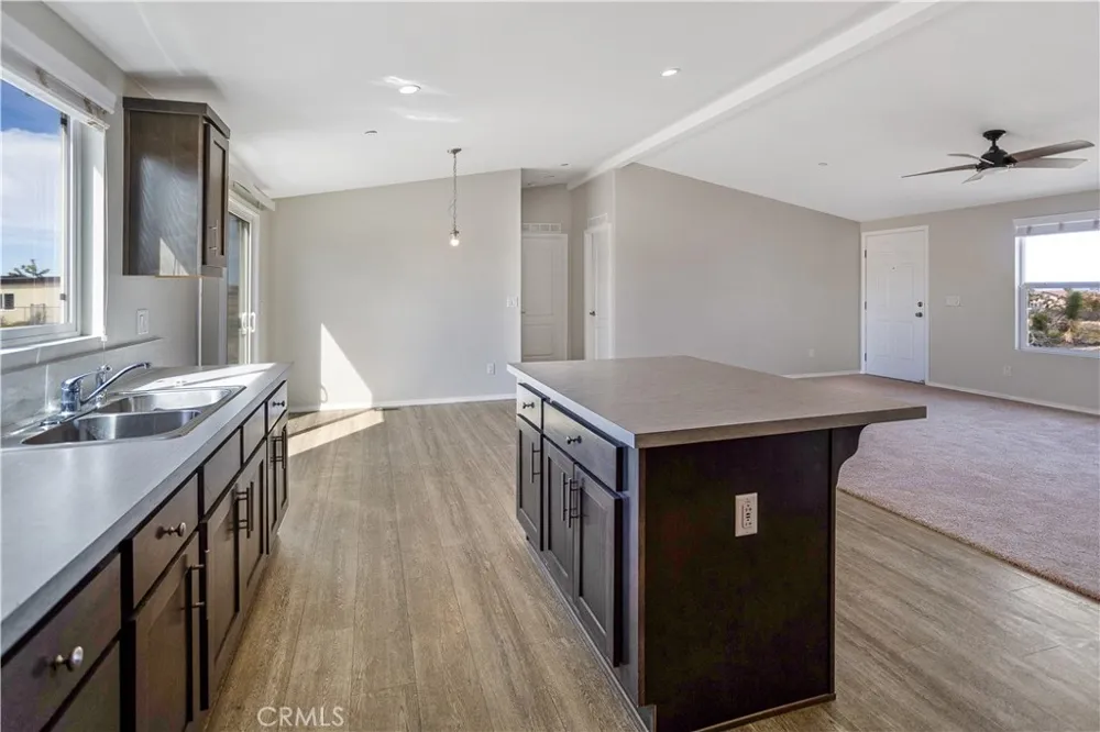 3614 Surrey Avenue Yucca Valley, CA 92284