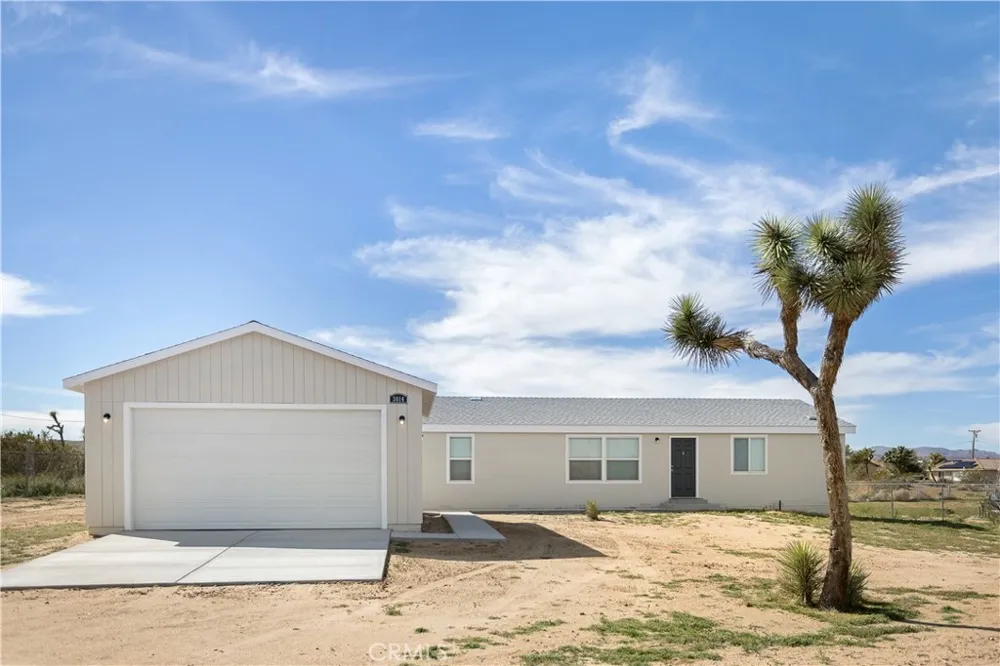 3614 Surrey Avenue Yucca Valley, CA 92284