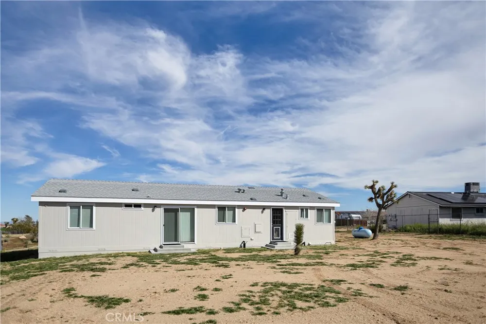 3614 Surrey Avenue Yucca Valley, CA 92284