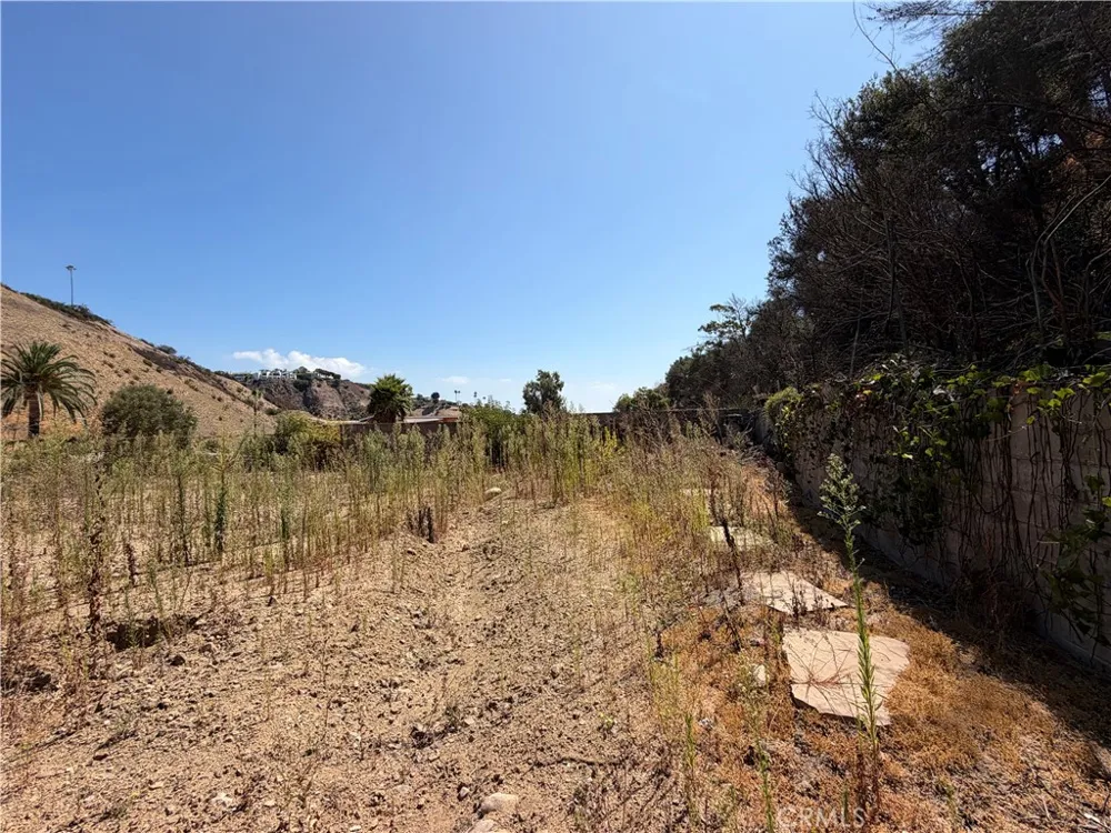 16614 Pequeno Place Los Angeles, CA 90272