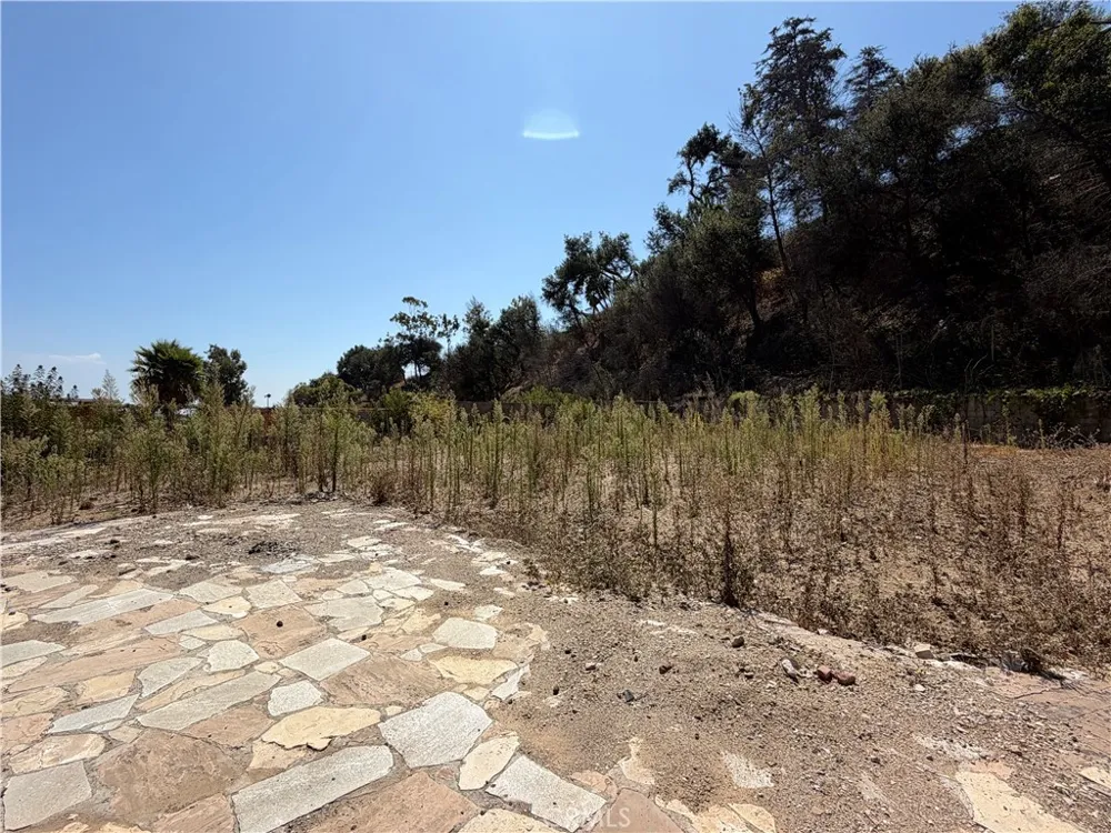 16614 Pequeno Place Los Angeles, CA 90272