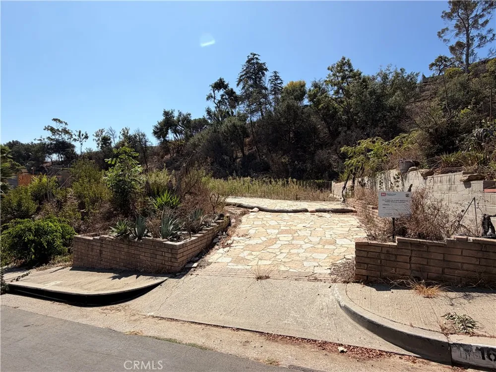 16614 Pequeno Place Los Angeles, CA 90272