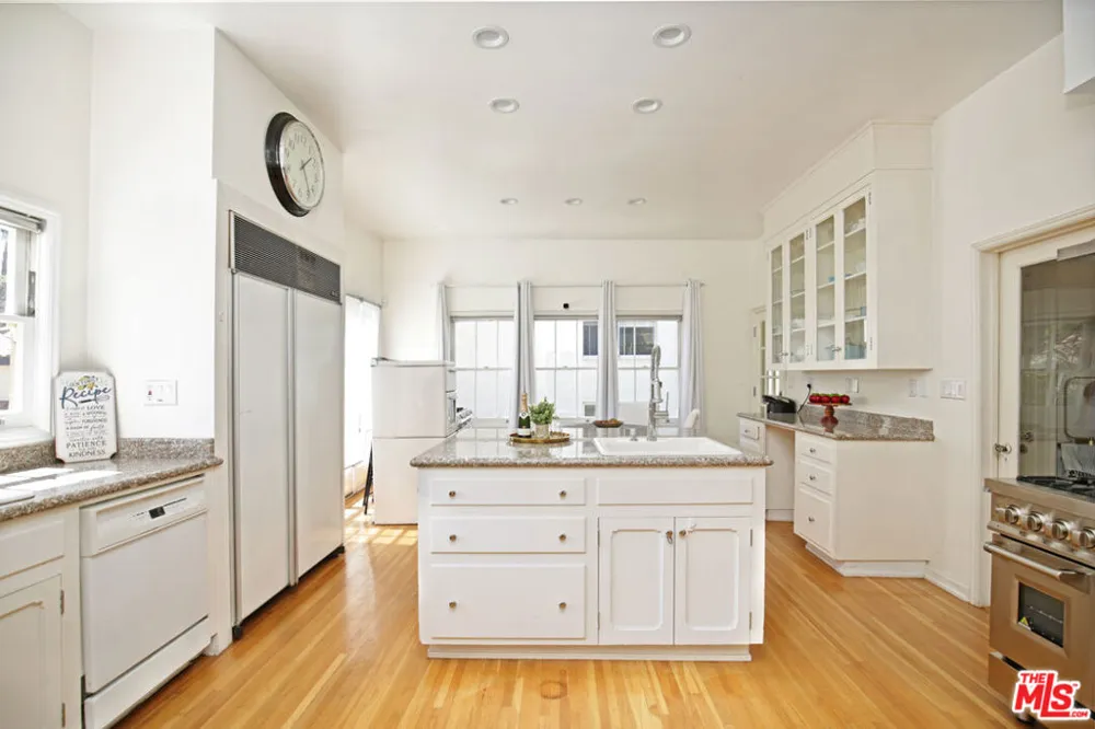 6538 Cahuenga Terrace Los Angeles, CA 90068
