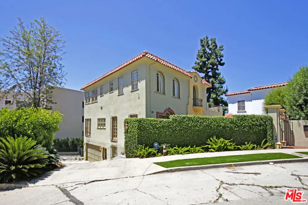 6538 Cahuenga Terrace Los Angeles, CA 90068