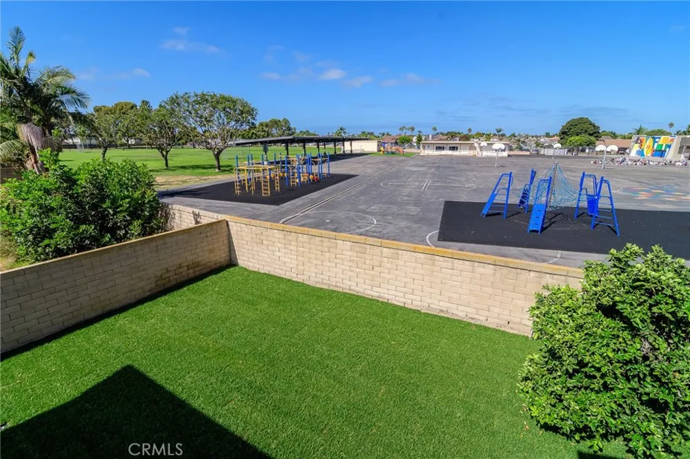 20311 Brentstone Huntington Beach, CA 92646