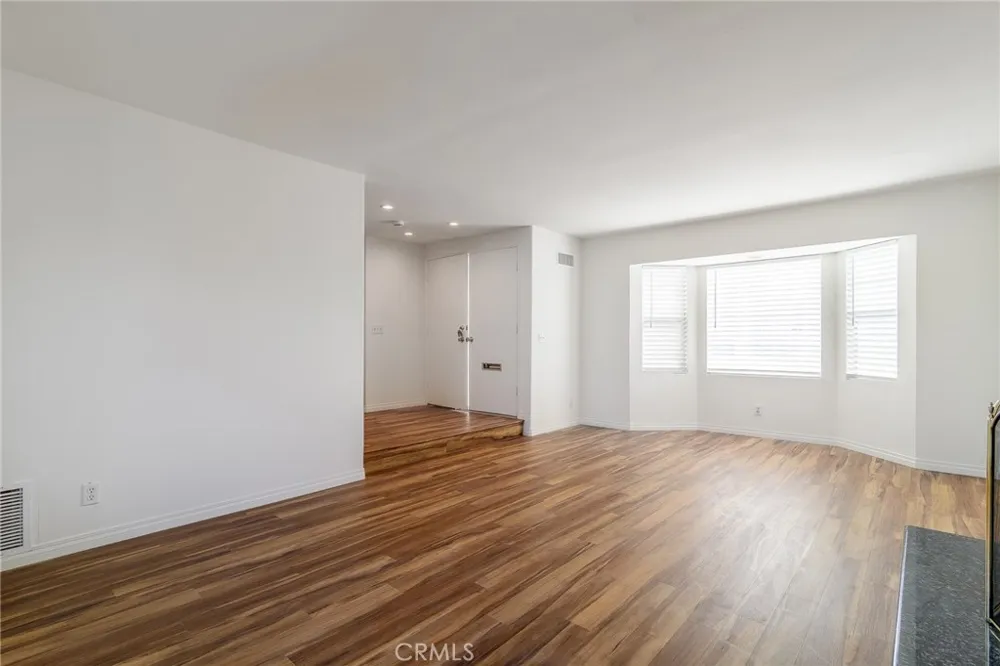 20311 Brentstone Huntington Beach, CA 92646