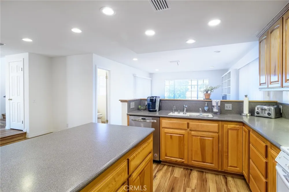 20311 Brentstone Huntington Beach, CA 92646