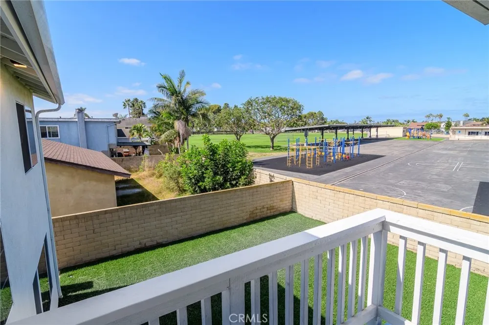 20311 Brentstone Huntington Beach, CA 92646