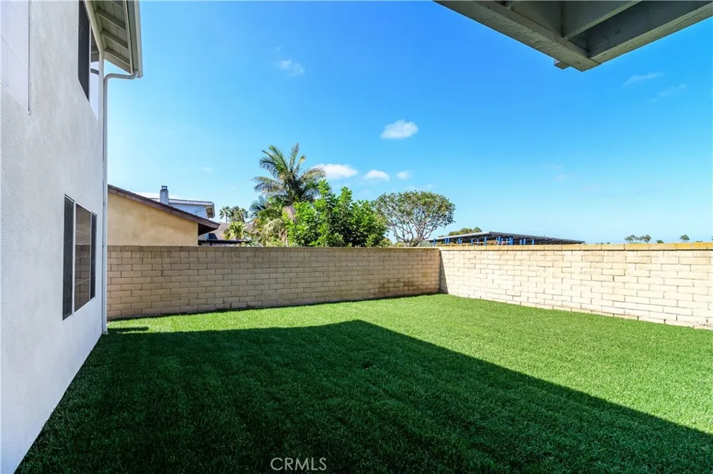 20311 Brentstone Huntington Beach, CA 92646