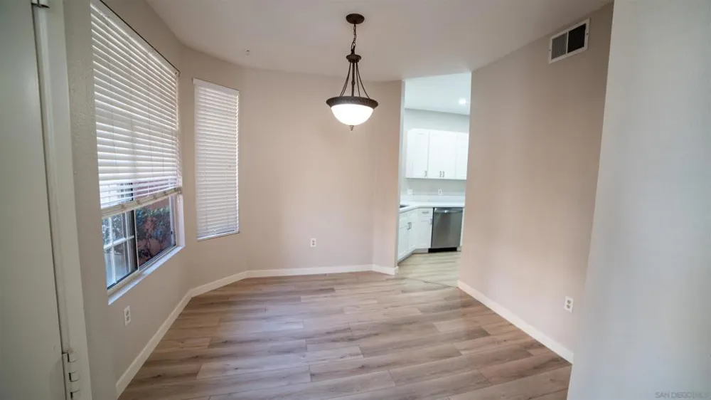 18563 Caminito Pasadero #403 San Diego, CA 92128
