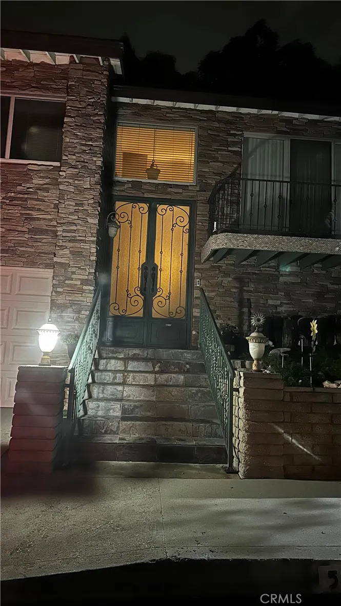 5319 Tendilla Los Angeles, CA 91364
