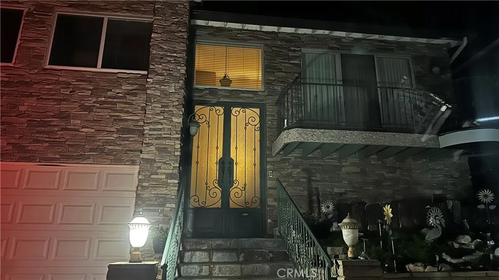5319 Tendilla Los Angeles, CA 91364
