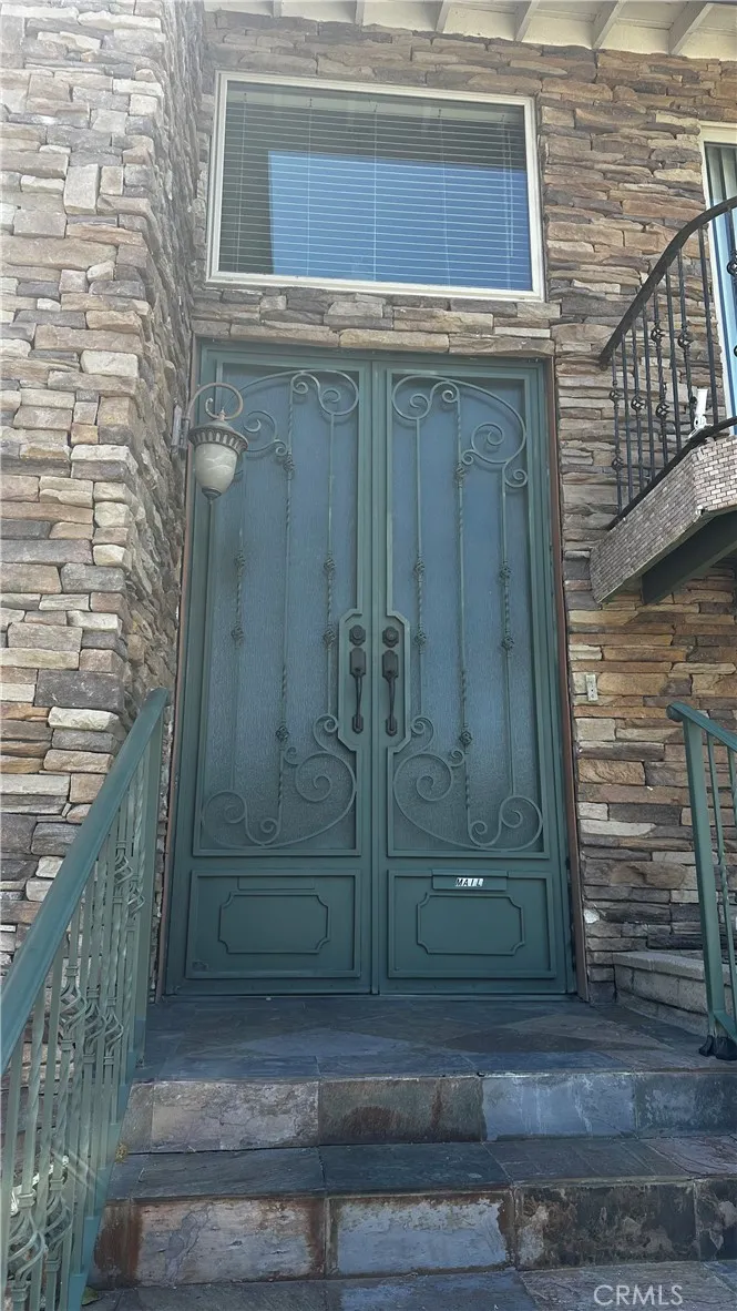 5319 Tendilla Los Angeles, CA 91364
