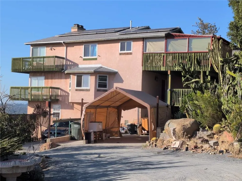 2362 Highview Lane Spring Valley, CA 91977