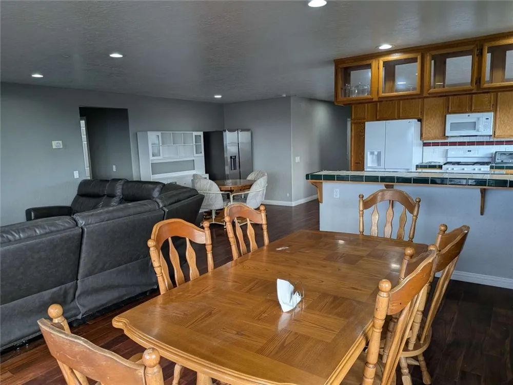 2362 Highview Lane Spring Valley, CA 91977